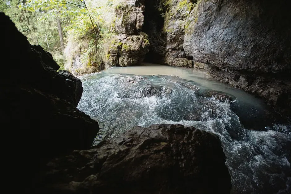 [KE/연길직항][NO팁/NO옵션/NO쇼핑] 백두산 북파+서파 3박 4일크라운 플라자X더블트리 바이 힐튼 일정 이미지 5