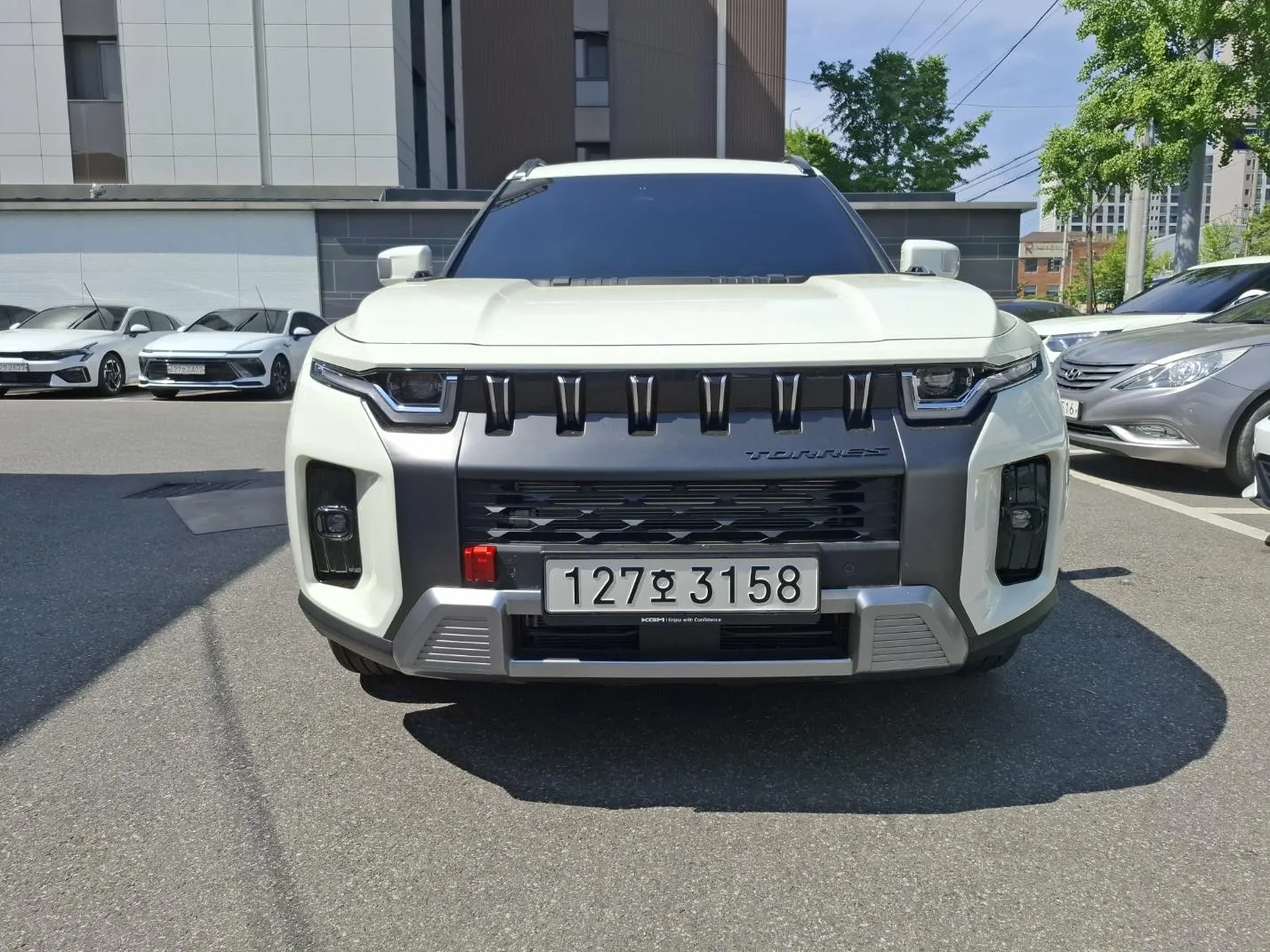 KG모빌리티 토레스 토레스 하이브리드