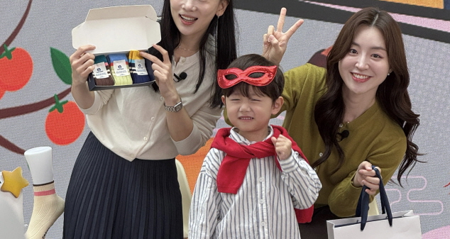 폴프렌즈 브랜드 라이브커머스 촬영