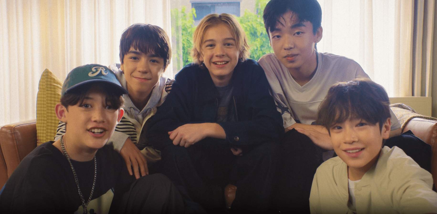 2025 BIGHIT MUSIC 글로
