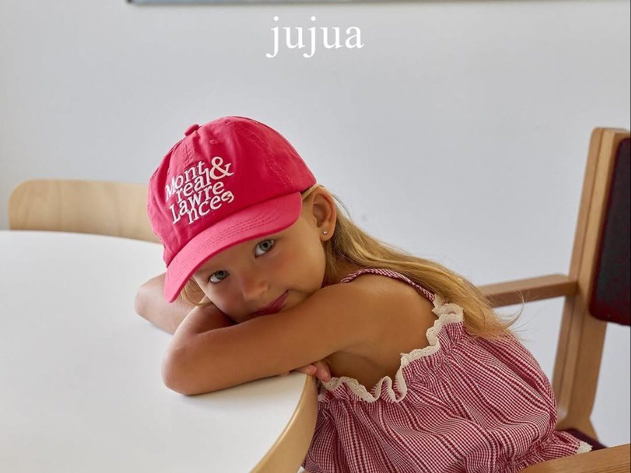 JUJUA 룩북