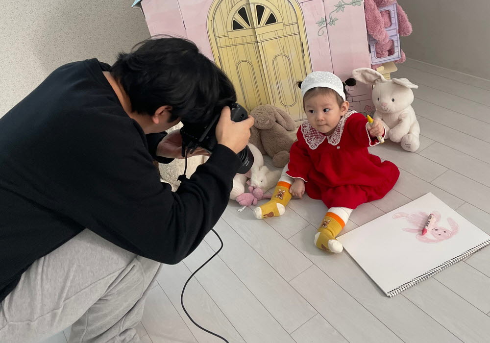 아동 용품 룩북 모델 촬영 현장