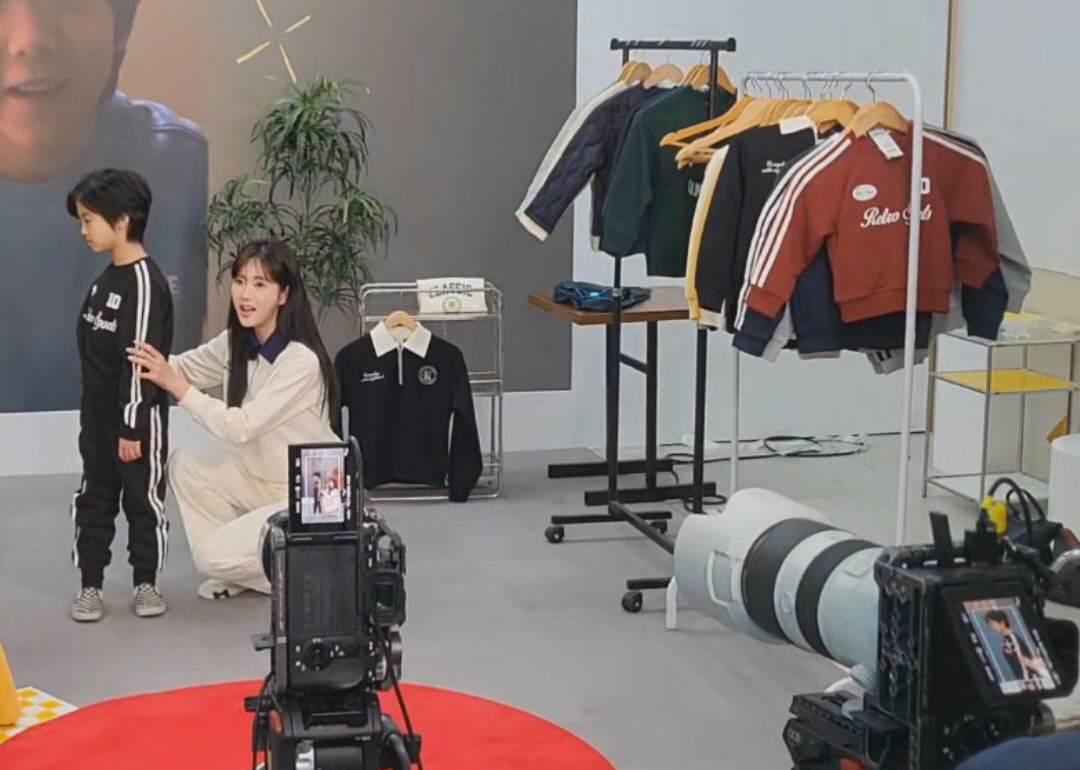 탑텐키즈 라이브 촬영 현장입니다