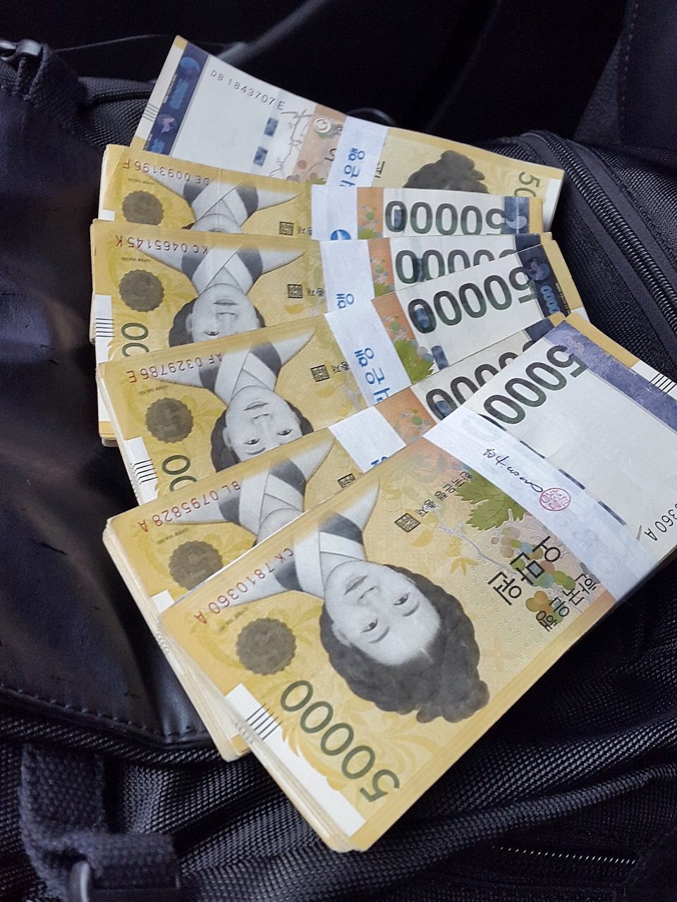 과태료 10만 원과 자진 납부 감경 금액을 계산하는 모습