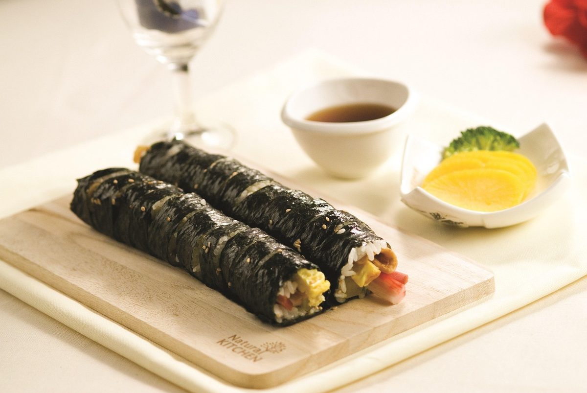 축제 먹거리 김밥 진열 모습