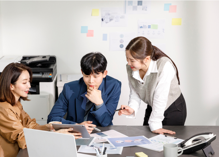 디자인펀치 제작 - 퀸스레시피글로벌 Responsive Web/App 메인 비주얼 (모바일)