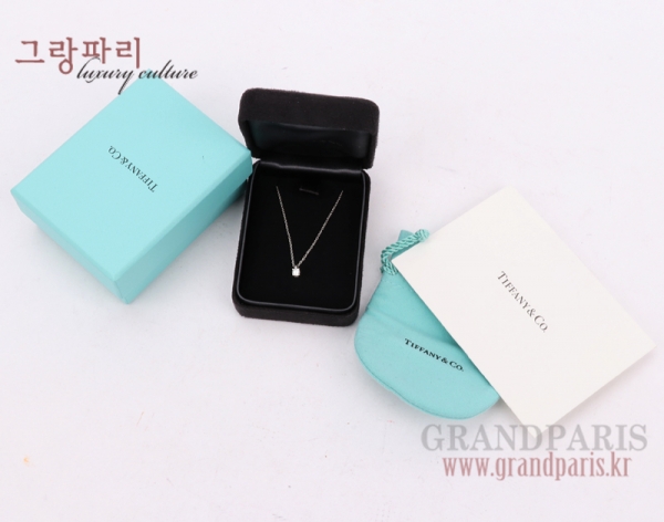 티파니앤코 플래티늄 다이아 1 심플 팬던트 네크리스