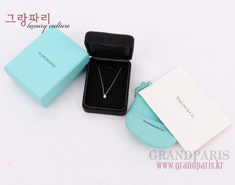 티파니앤코 플래티늄 다이아 1 심플 팬던트 네크리스