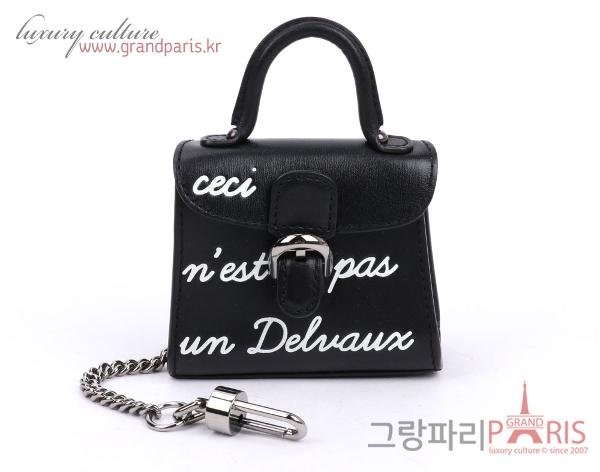 델보 블랙 레터링 복스 브리앙 미니 백참