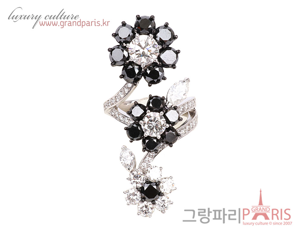 FineJewerly 블랙 앤 화이트 천연다이아몬드 플라워 모티브 링