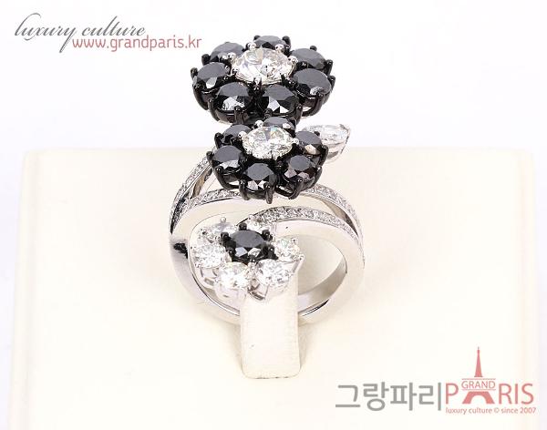 FineJewerly 블랙 앤 화이트 천연다이아몬드 플라워 모티브 링