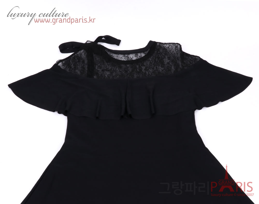 발렌티노 블랙 비스코스 레이스 시스루 프릴 숄더 원피스 S