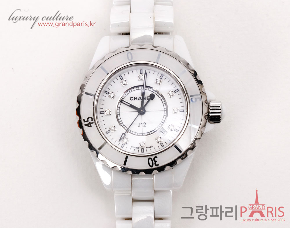 샤넬 J12 화이트 세라믹 다이아 12p 여성시계 33mm 