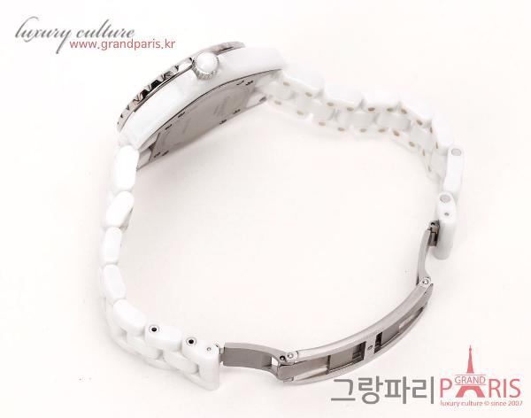 샤넬 J12 화이트 세라믹 다이아 12p 여성시계 33mm 