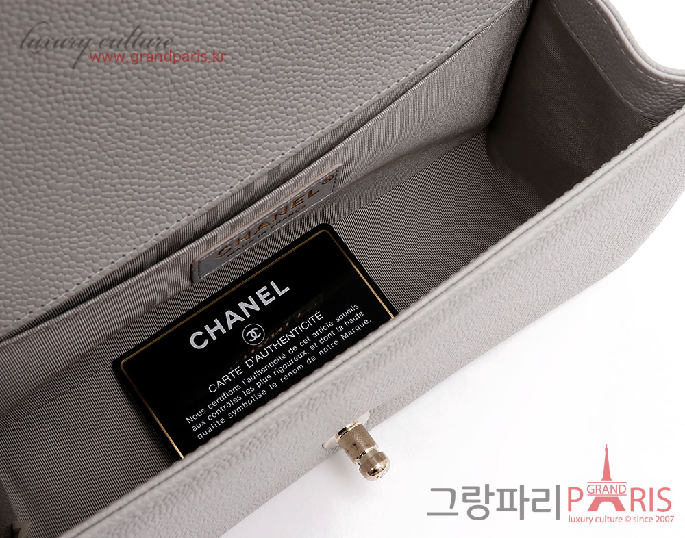 샤넬 그레이 캐비어 보이백 미듐 샴페인골드