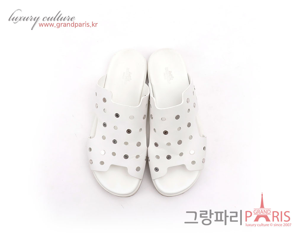 에르메스 화이트 셀리에 버튼 오버솔 샌들 38 1/2