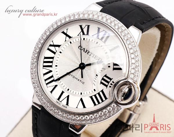 까르띠에 발롱블루 베젤 다이아 화이트골드 시계