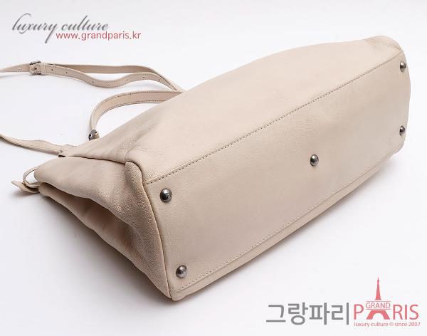 펜디 크림 베이지 피카부 토트