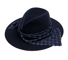 샤넬 네이비 스카프 페도라 모자 M	 보러가기