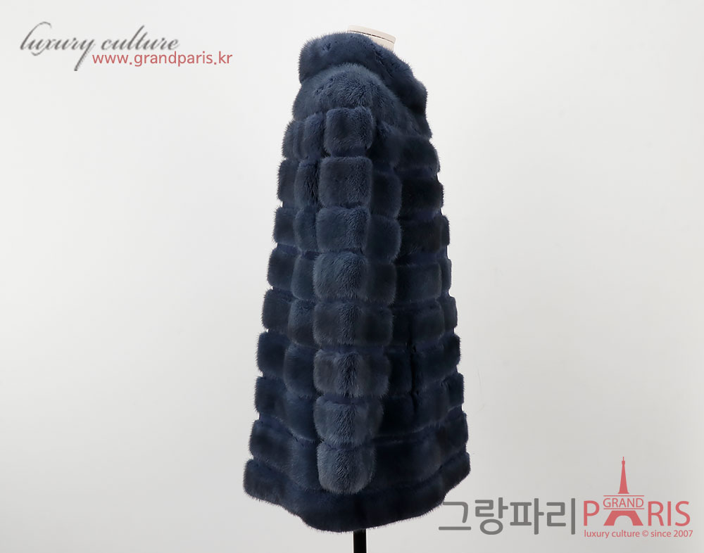 CARMEN MARC VALVO 블루 밍크 하프 코트