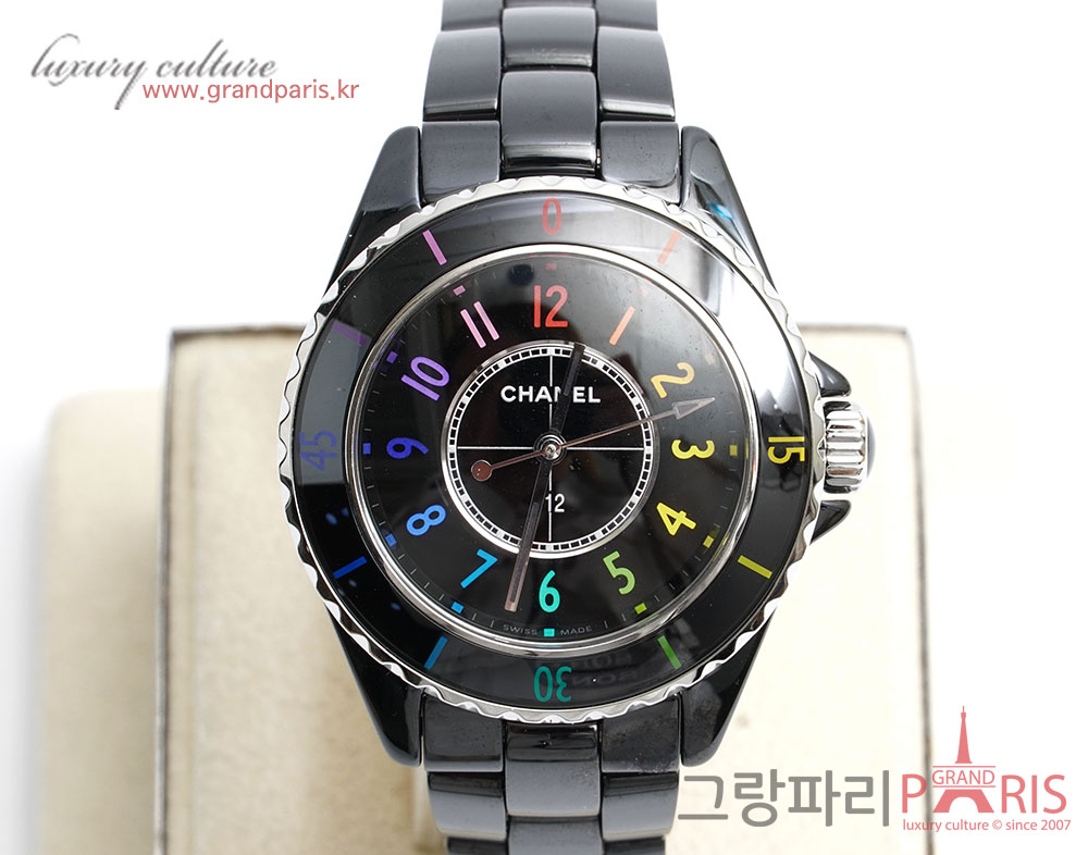 샤넬 J12 레인보우 다이얼 34mm 시계