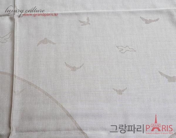 까르띠에 골드 베이지 스톨	