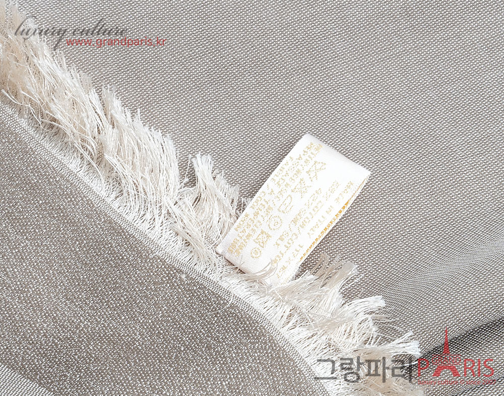 까르띠에 골드 베이지 스톨	