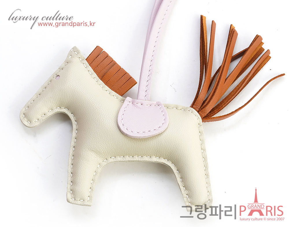 에르메스 로데오 백참 PM 크레 골드 핑크