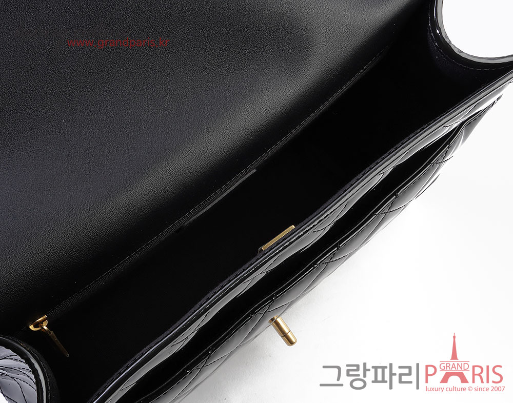 샤넬 클래식 라지 백팩 블랙 빈티지금장 페이턴트 	