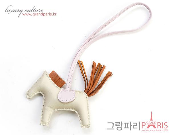 에르메스 로데오 백참 PM 모브 크레 골드