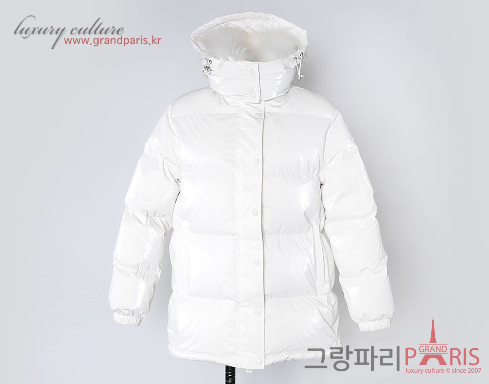 몽클레어 화이트 후드 로고패치 패딩 자켓 00