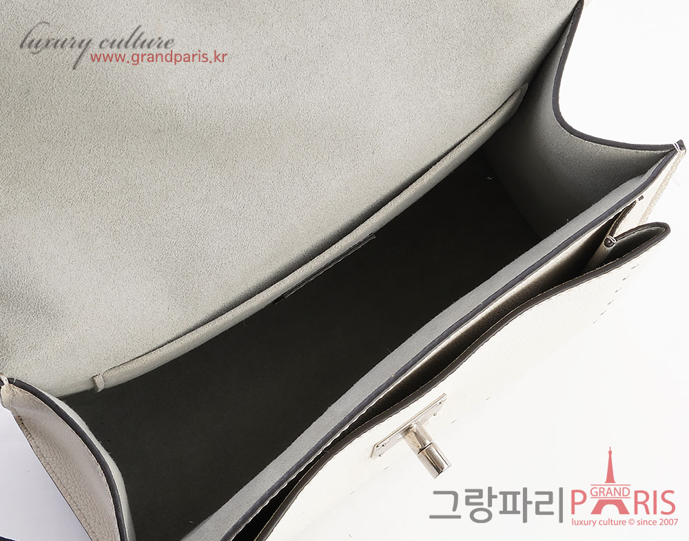 루이비통 아이보리 트위스트 숄더 