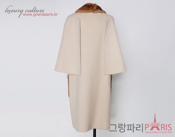 펜디 샌드 브라운 밍크 포켓 카라 케이프 코트 44