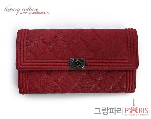 샤넬 레드 캐비어 보이 장지갑