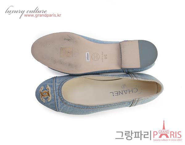 샤넬 데님 CC로고 플랫슈즈 37C