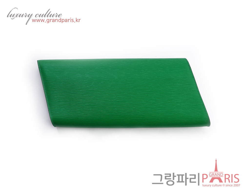 루이비통 그린 에삐 클러치 