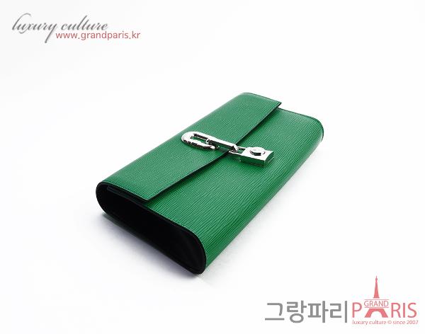 루이비통 그린 에삐 클러치 