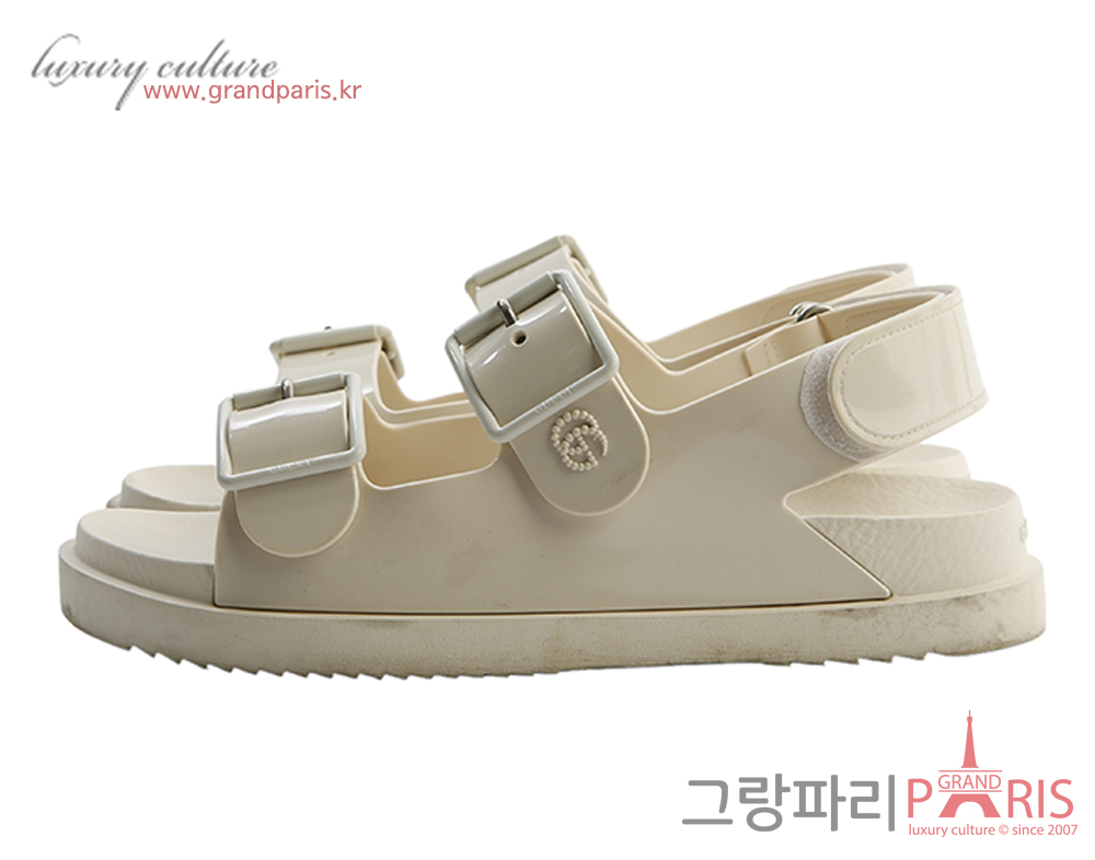구찌 화이트 베이지 러버 샌들 38