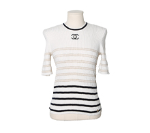 샤넬 반팔 니트 40 화이트, 골드 앤 블랙 보러가기