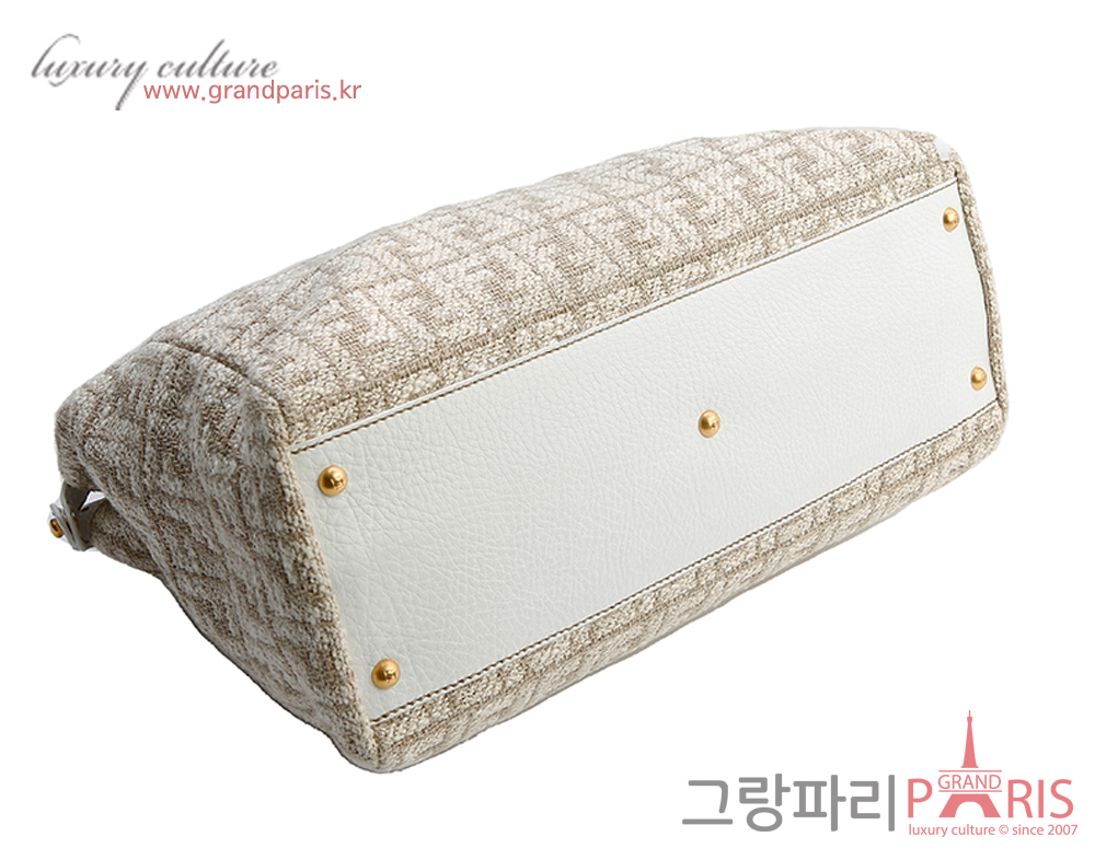 펜디 셀러리아 피카부 라지 탑 핸들링 백 베이지 금장