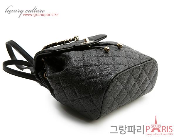 샤넬 어반 스피릿 백팩 스몰 블랙 샴페인골드