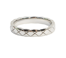 샤넬 코코 크러쉬 링 미니 화이트 골드 49 보러가기