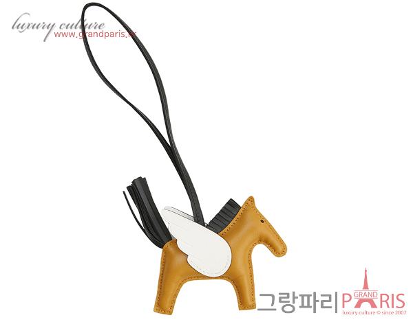 에르메스 페가수스 로데오 PM 세잠 블랙 화이트