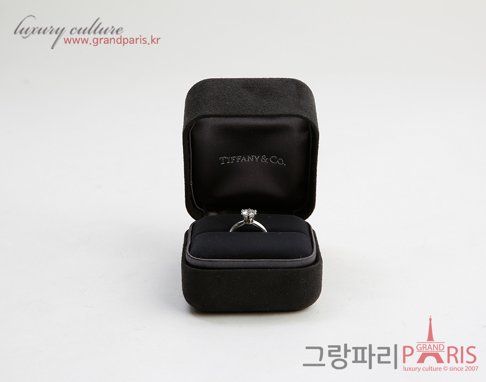 티파니앤코 티파니 세팅 웨딩 링 0.94ct 5.5