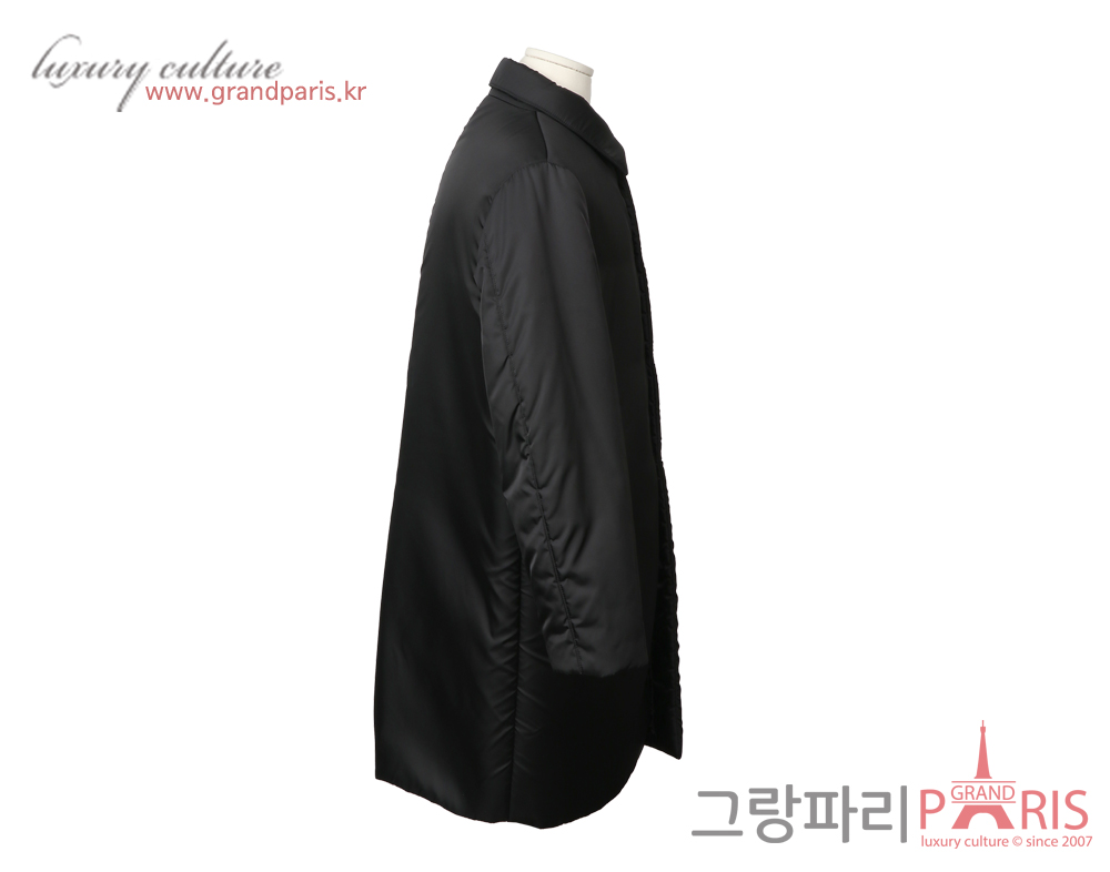 프라다 롱 다운 재킷 블랙 XL