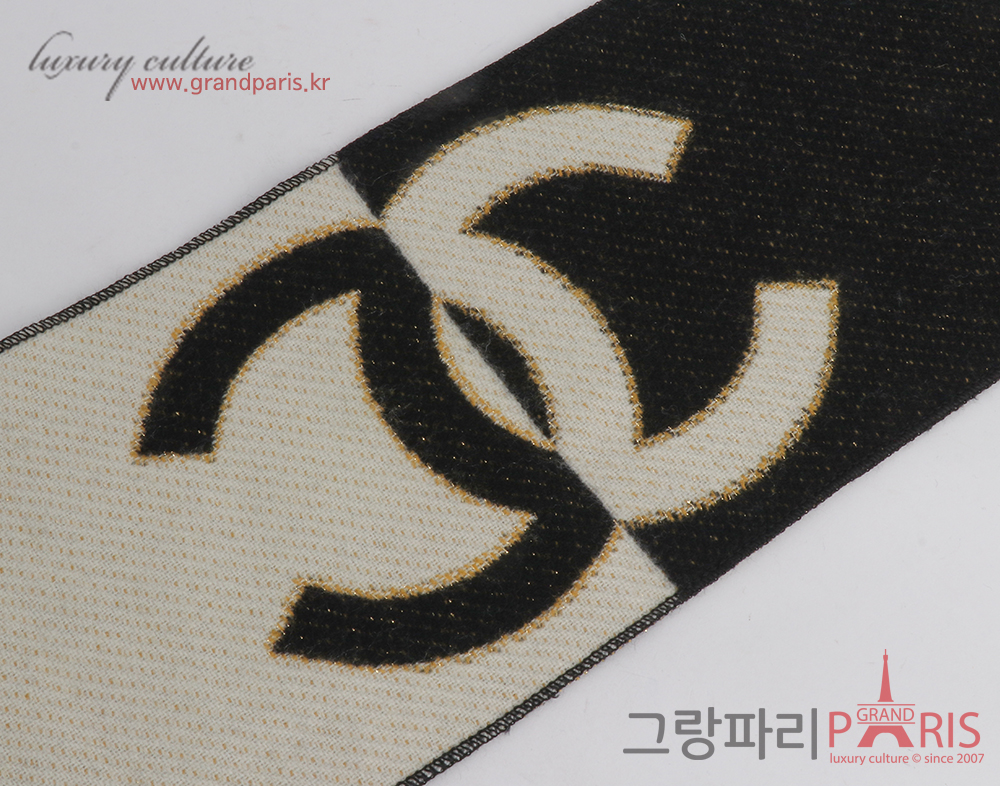샤넬 까멜리아 CC 머플러 블랙