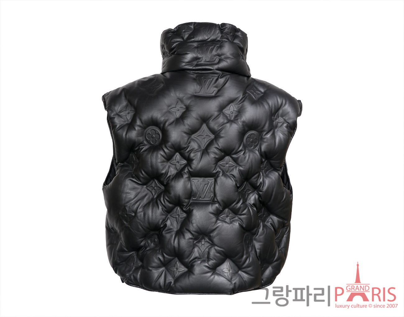 루이비통 모노그램 보이후드 푸퍼 레더 질레 블랙 S