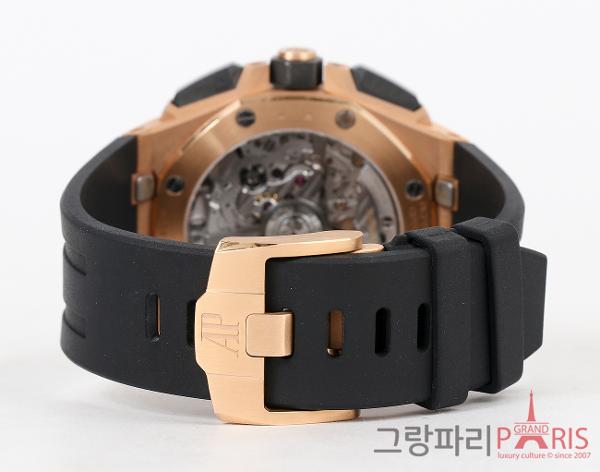 오데마피게 로얄오크 오프쇼어 크로노그래프 43mm 핑크골드 세라믹 26420RO