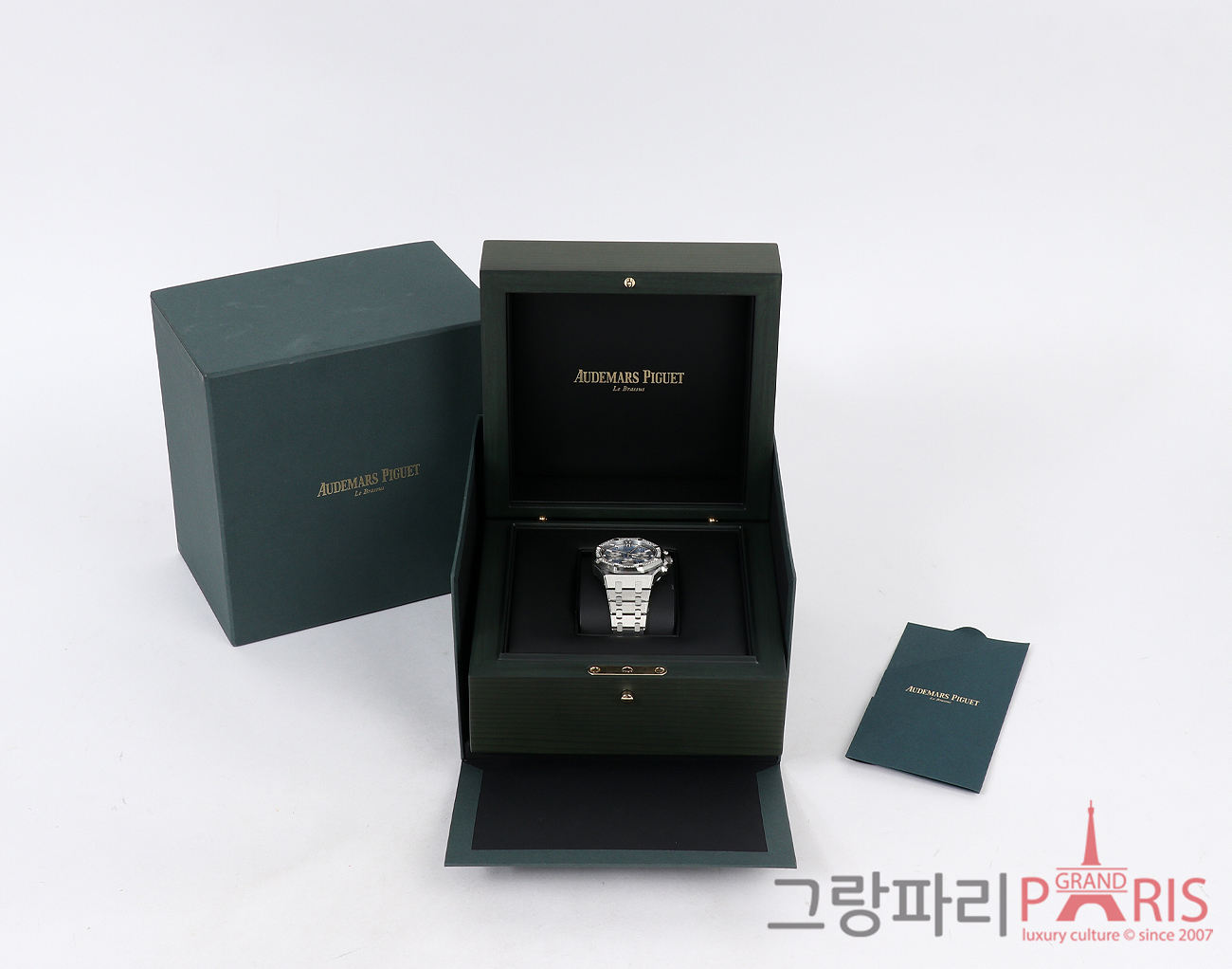 오데마피게 로얄오크 크로노그래프 38mm 라이트 블루 다이얼 다이아몬드 26715ST