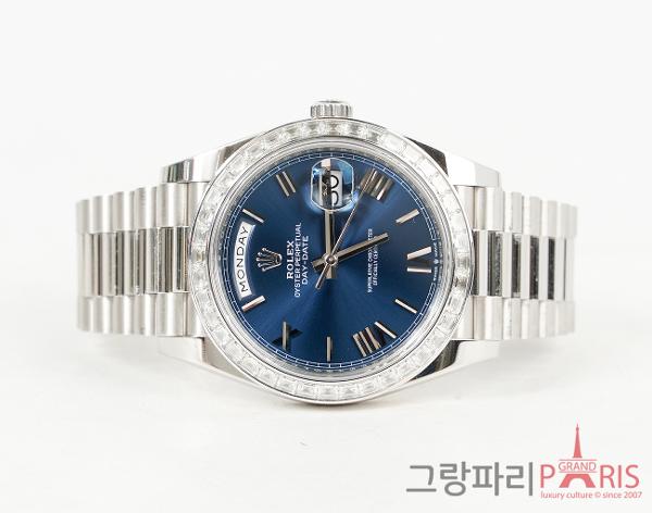 로렉스 데이데이트 40mm 플래티넘 다이아몬드 블루 옴브레 다이얼 228396tbr